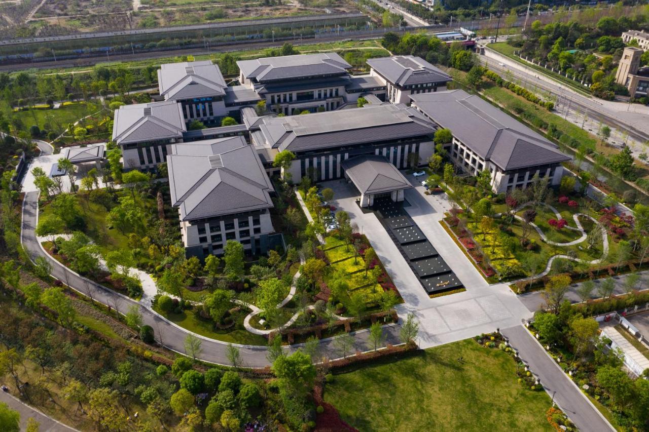 แกรน เมเลีย เฉิงตู Hotel ภายนอก รูปภาพ